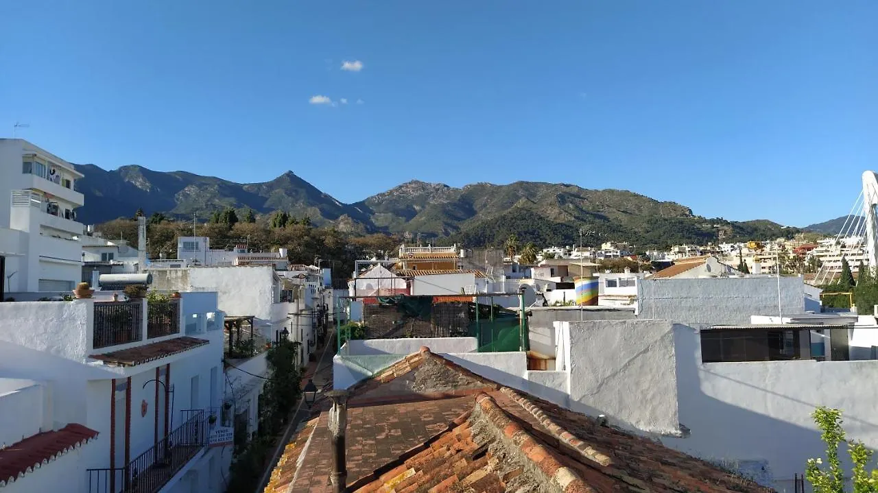 Hostal El Gallo Marbella Hostel
