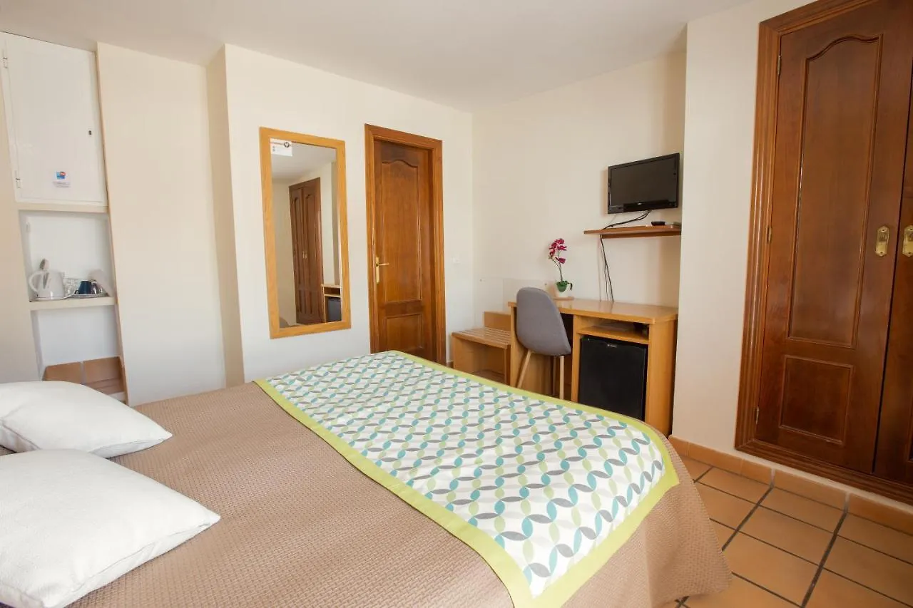 Hostel Hostal El Gallo Marbella